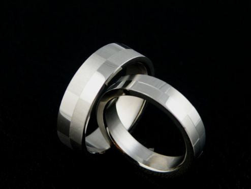 Fashion Stainless Steel Couple Finger Rings New Romantic Engagement Wedding