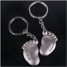 Keychain cartoon key ring holder on valentine car